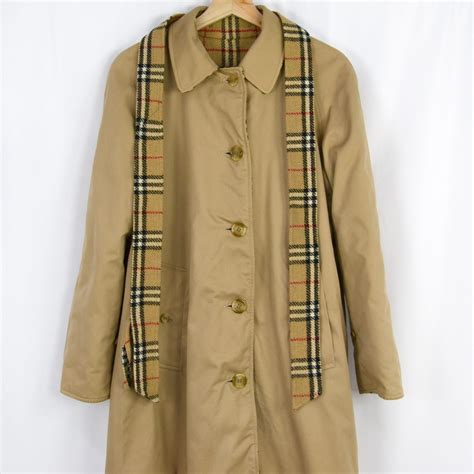 trench burberry segunda mano|where to buy old burberry.